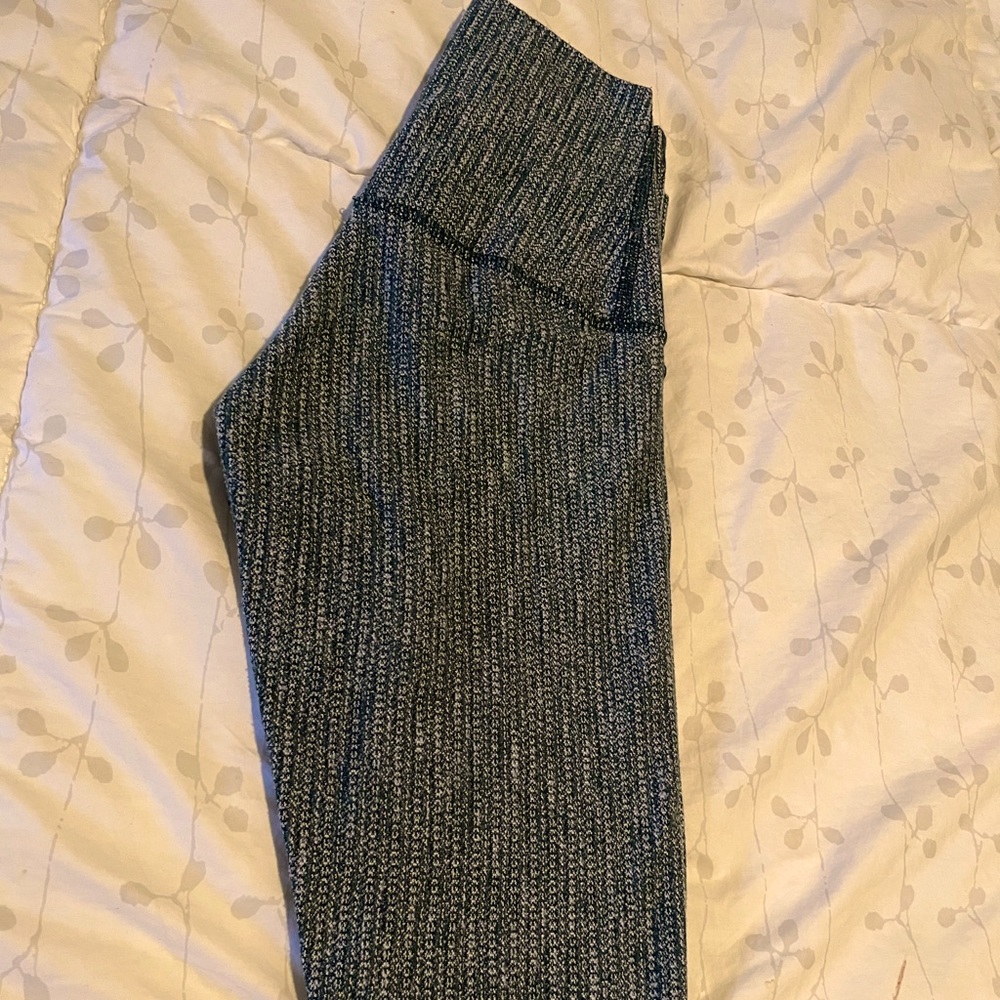 Lululemon Leggings Greenish (size 4)